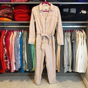 Universal Thread pale pink long sleeve zip front belted jumpsuit size 4